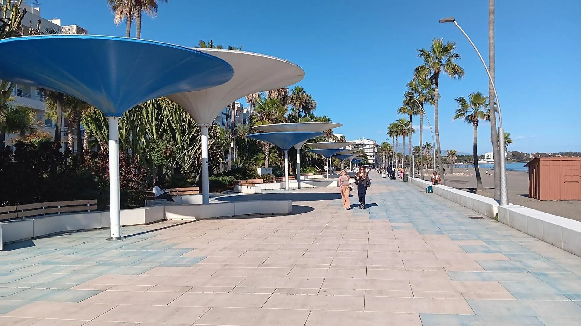 Alojamiento Iberia Playa Estepona