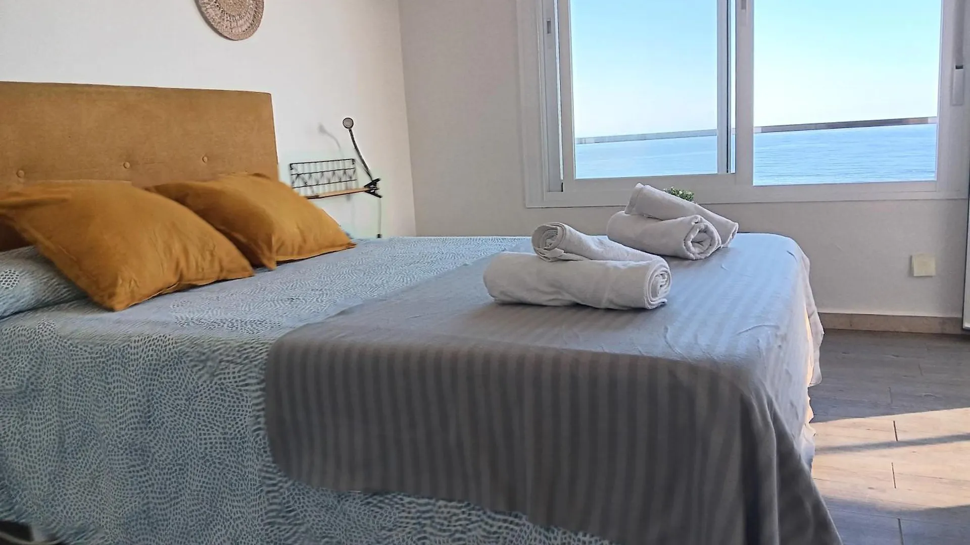 Alojamiento Iberia Playa Estepona 0*,  Spain